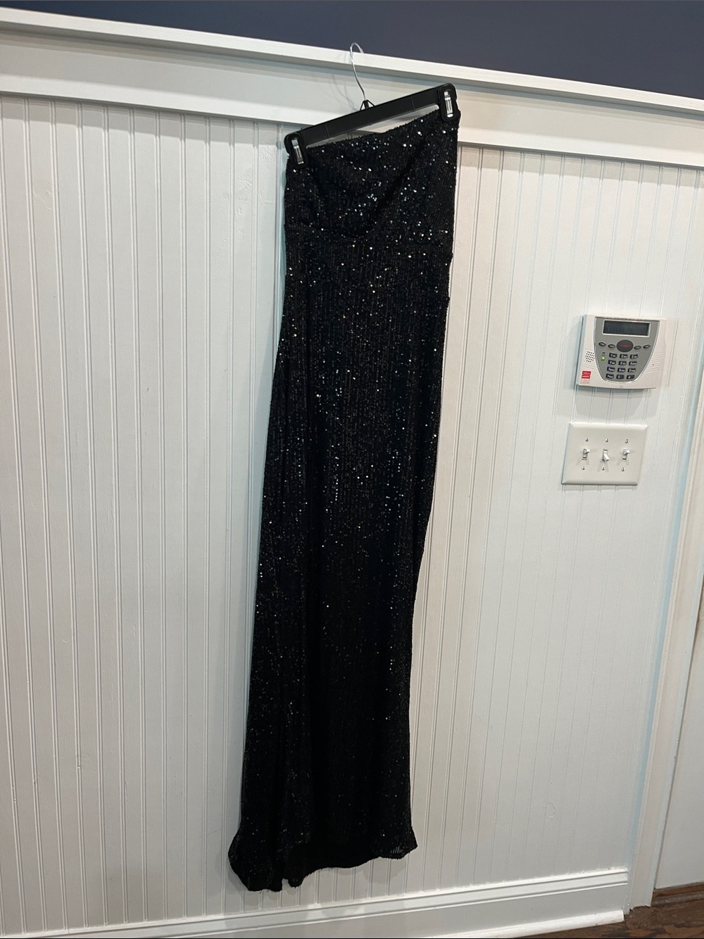 Elegant Black Strapless Sequin Evening Dress